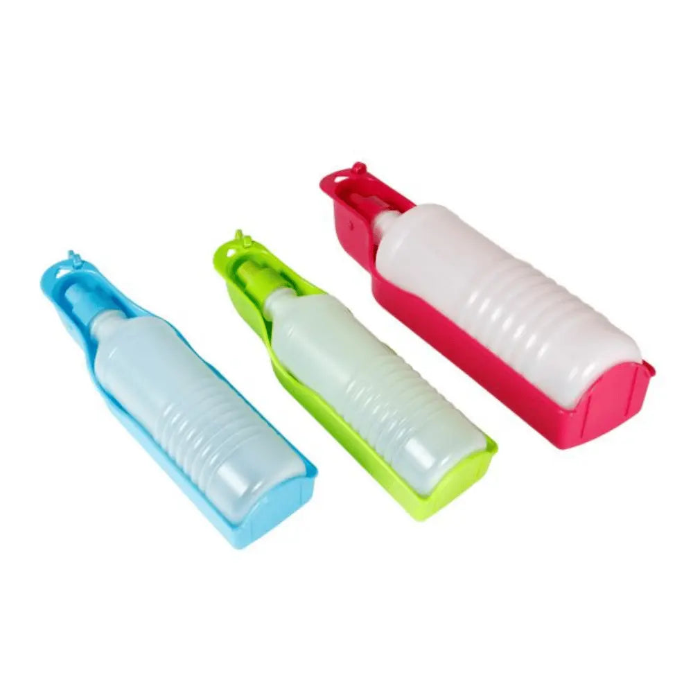 Karlie Botella Bebedero Portátil para Perros 750 ml Ideal para Viajes y Excursiones al mejor precio -Todoanimal.es